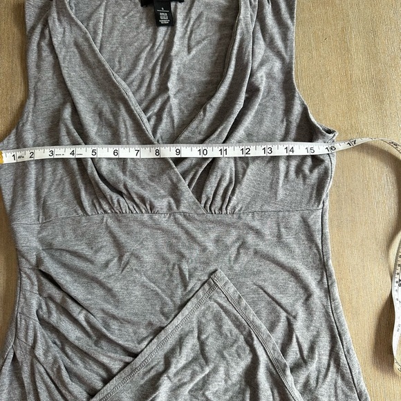 White House black market gray soft stretchy tank top draped small - Picture 4 of 6